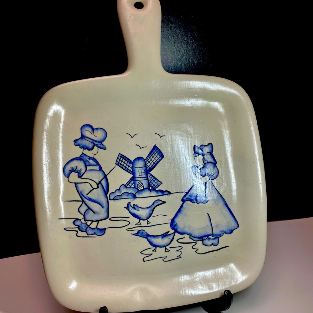 VTG CRAMER MOLD POTTERY HAND PAINTED SERVING BOARD